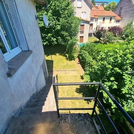 Appartement Centre Ville Terrasse Jardin Garage Chez Priscilla Aurillac Exterior foto
